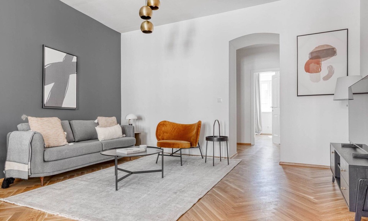Matzleinsdorf Apartment | Historic Margareten 2BR w/Elevator & Balcony, nr Ctrl Stn, by Blueground