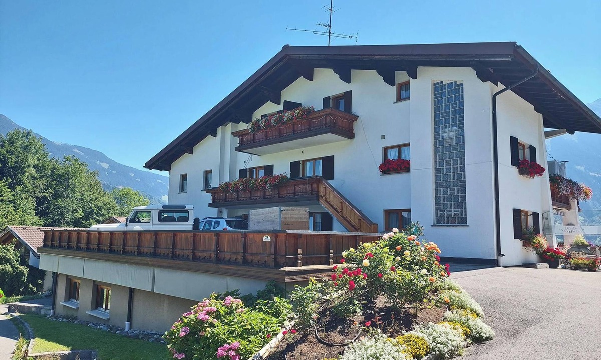 Tschagguns Apartment | Holiday Apartment Ausblick – Spacious Family Retreat with Mountain Panorama for