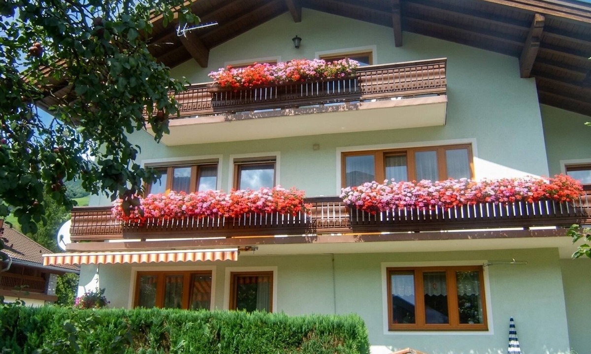Lengdorf Apartment | Holiday apartment in Pinzgau with garden