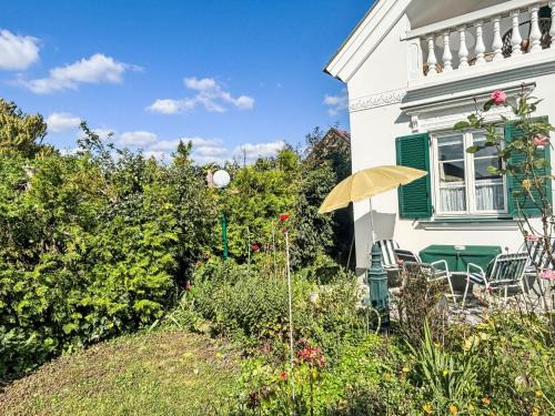 Morbisch am See House | Holiday Home Großmutters Ferienhaus by Interhome