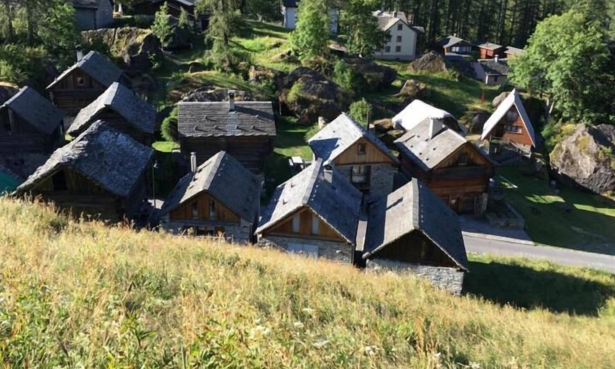 Bosco Gurin Ski Chalet | Holiday house Bosco Gurin for 2 - 4 persons with 2 bedrooms - Holiday house