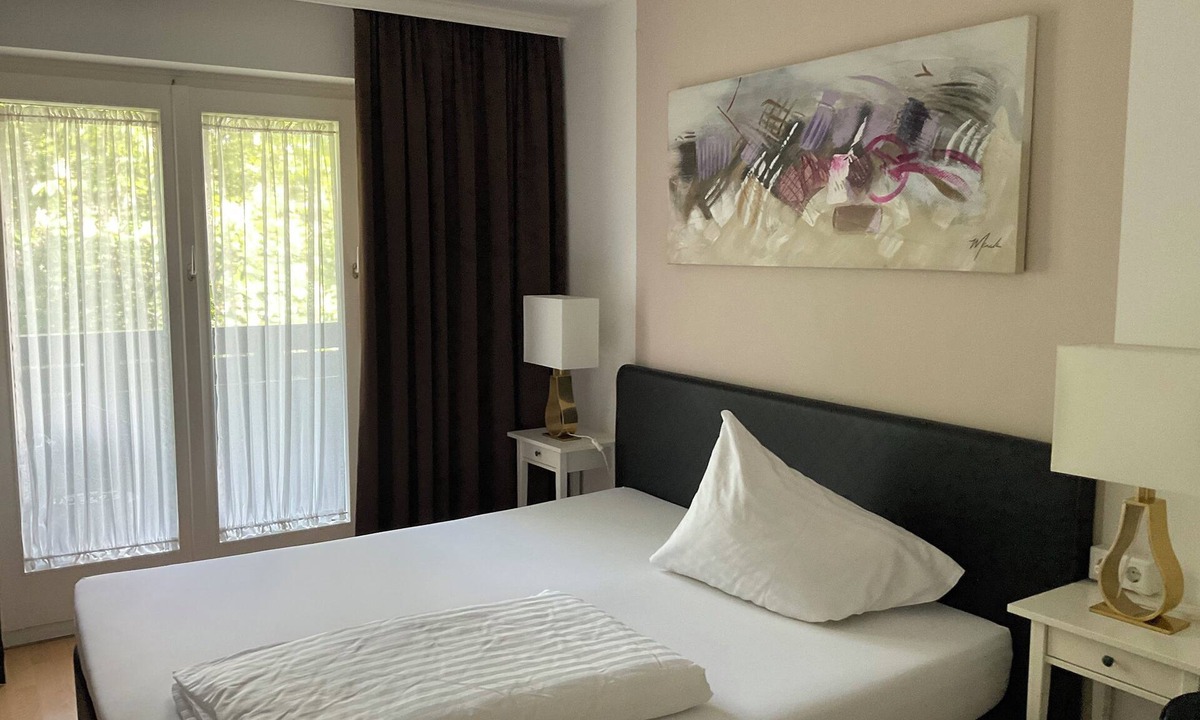 Seekirchen Markt Hotel | Hotel Berg
