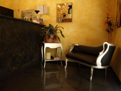 Monza Hotel | Hotel Karol