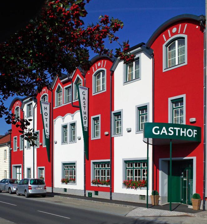 Sankt Valentin Hotel | Hotel Restaurant Wallner I contactless check-in