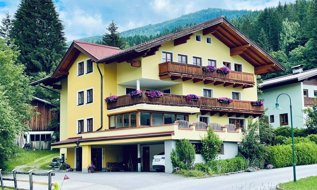 Wagrain House | Julius Appartements Wagrain – Entire Holiday Home for Groups and Families