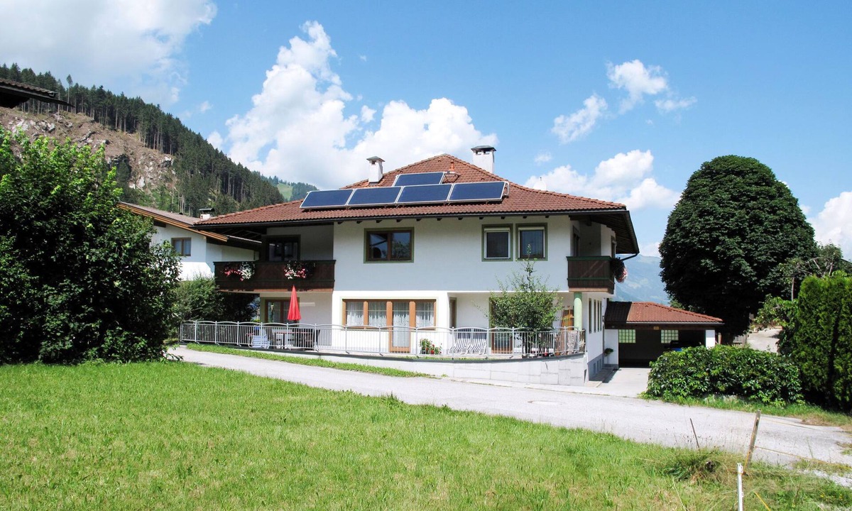 Zillertal Apartment | Kraftreich Apartments by Interhome