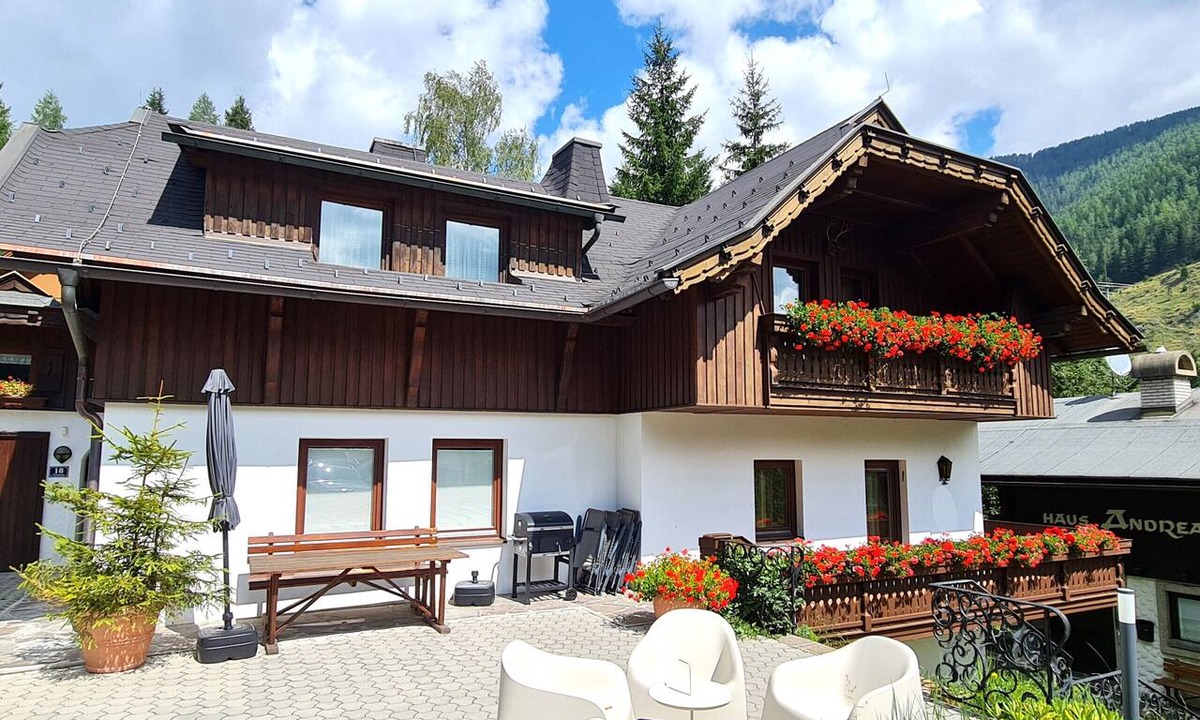 Untertschern Villa | Landhaus Finkenhof by Globalimmoservice