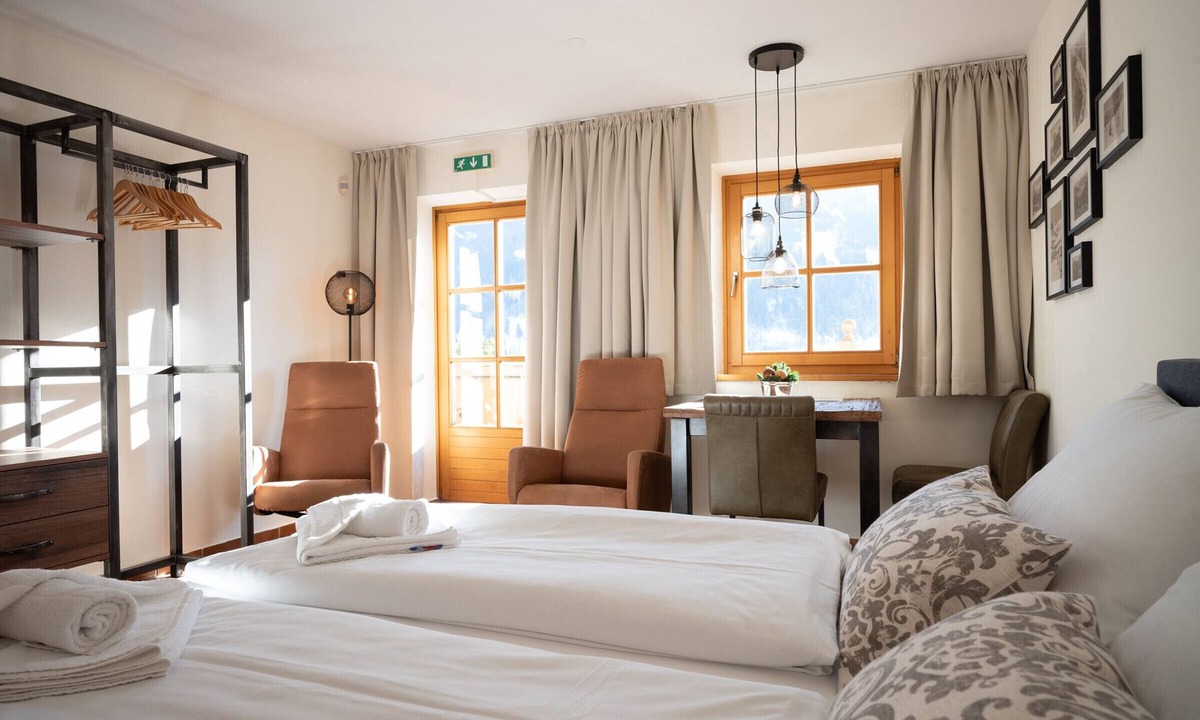 Kaprun Apartment | Landhaus Lodges Kaprun - Josef, pool, skiing - walking dist