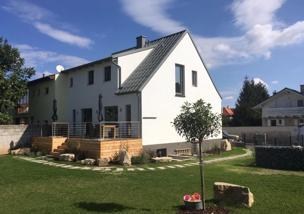 Rust Apartment | Logis 11 Apartments