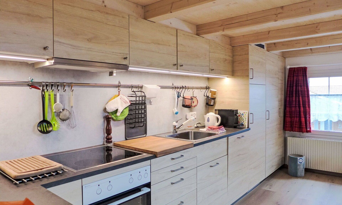 Brienzwiler Apartment | Lovely apartment for 7 people with WIFI, TV, terrace, pets allowed and panoramic view