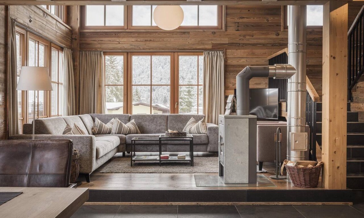 Weidach Ski Chalet | Luxury chalet with sauna in a willow roof