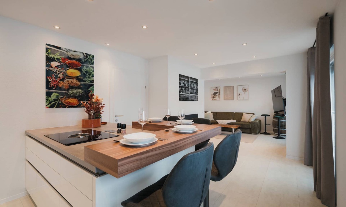 City Centre Salzburg Apartment | Modern City Center Apartment at Mirabell Palace