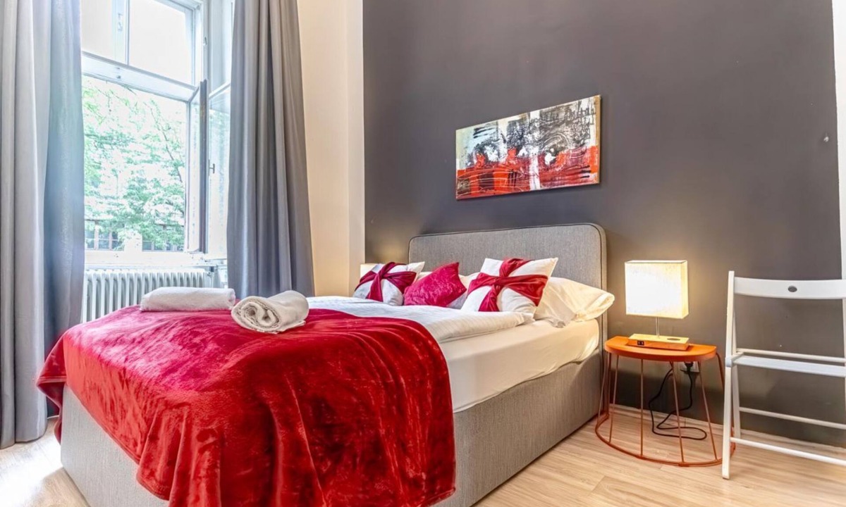 Mariahilf Apartment | Modern Hotel Room | City View | Mariahilfer