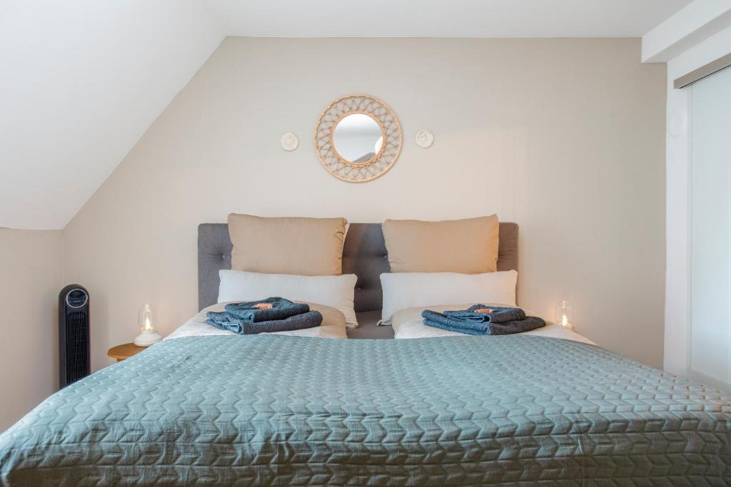 Graz City Centre Apartment | New Boho Design Altstadt Studio - Free Parking by HERO HOMES Graz