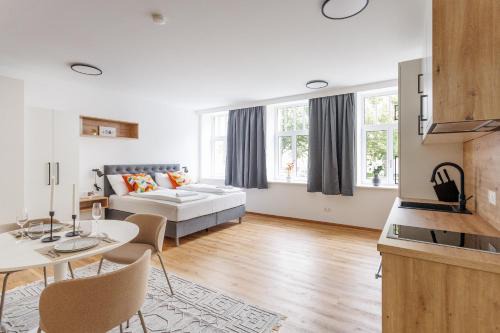 Rudolfsheim-Funfhaus Apartment | New City Studio near Schönbrunn Palace & Metro U3