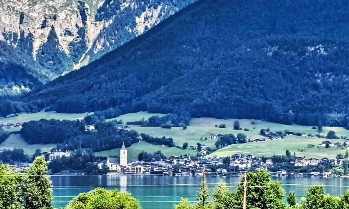 Strobl Apartment | Nice apartment for 4 guests with WIFI, TV and terrace