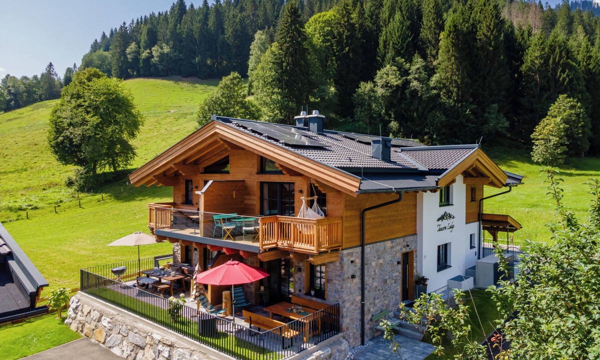 Wagrain Ski Chalet | Nice chalet with sauna right by the ski lift