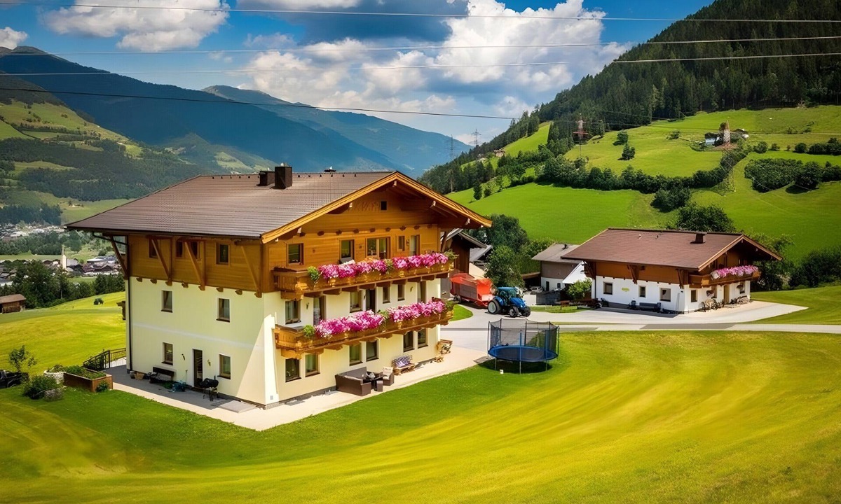 Mittersill Apartment | Pass Thurn XL Apartment – Stunning Views & Comfort in Mittersill