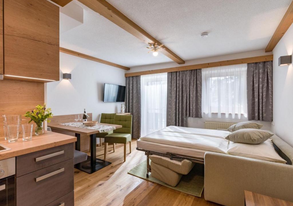 Scheffau am Wilden Kaiser House | Pension Hinterholzer Apartments und Zimmer