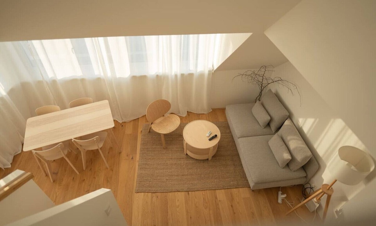 Rudolfsheim-Funfhaus Apartment | Penthouse with a terrace near Schönbrunn Palace