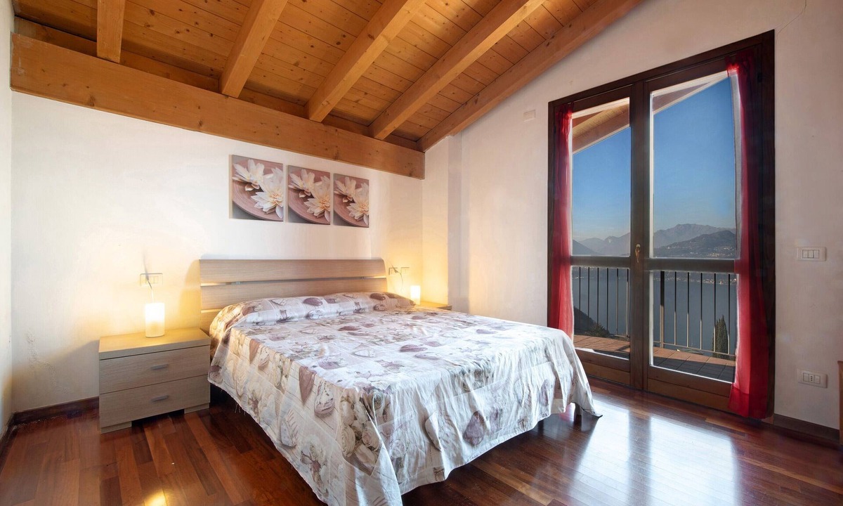 Perledo Villa | Pet-Friendly Villa Magic Moment in Lake Como with Lake View, Pool, Wi-Fi, Terrace & Garden