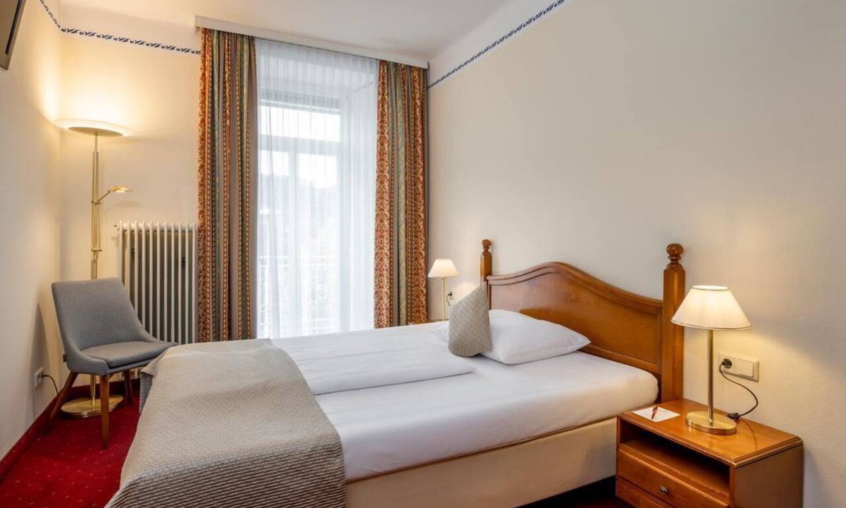 City Centre Salzburg House | Queensize - cancelable free of charge - IMLAUER Palais Mirabell