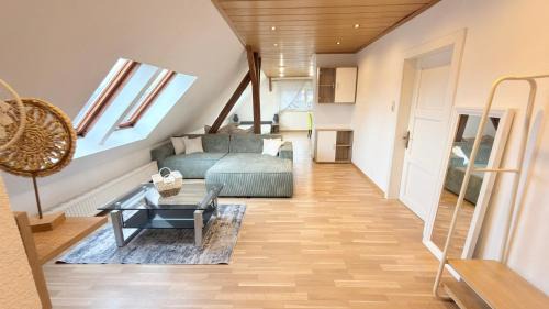 Stadl-Paura Apartment | RiverSide Living - Modernes Apartment am Pferdezentrum