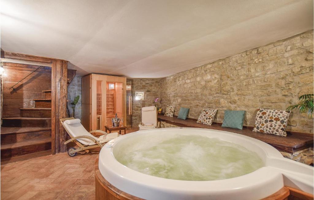Comano House | Romantic Home In Comano Ms With Sauna