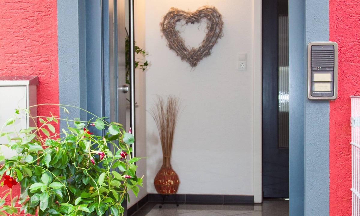 Rust Apartment | Romantica, Rust