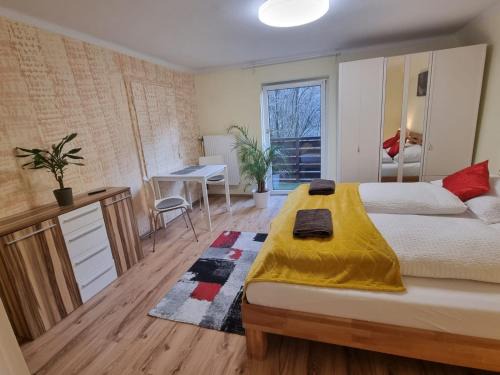 Koppl Apartment | Salzburg living with free parking