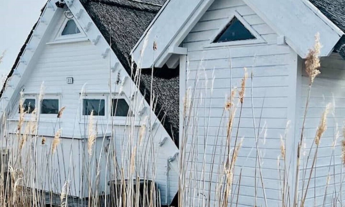 Rust Apartment | Seehütte "Seehaus" directly on the water