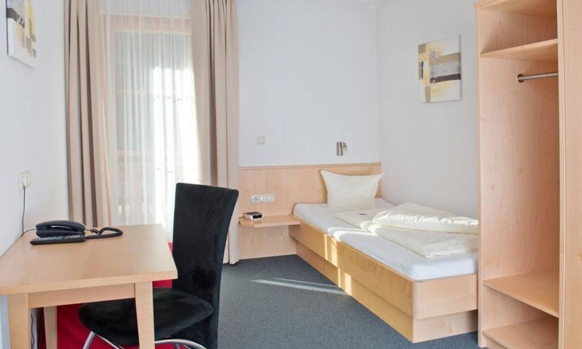 Damuels Apartment | Single room - Hotel Garni Ragaz