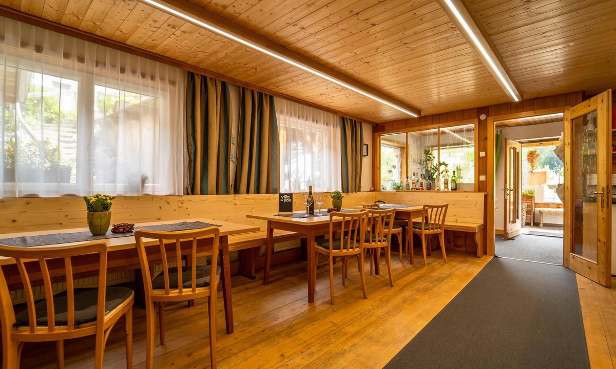 Kloesterle am Arlberg Apartment | Spacious apartment with ski storage and terrace