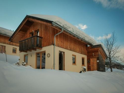 Annaberg im Lammertal Ski Chalet | Spacious Chalet in Annaberg-Lungötz with Sauna