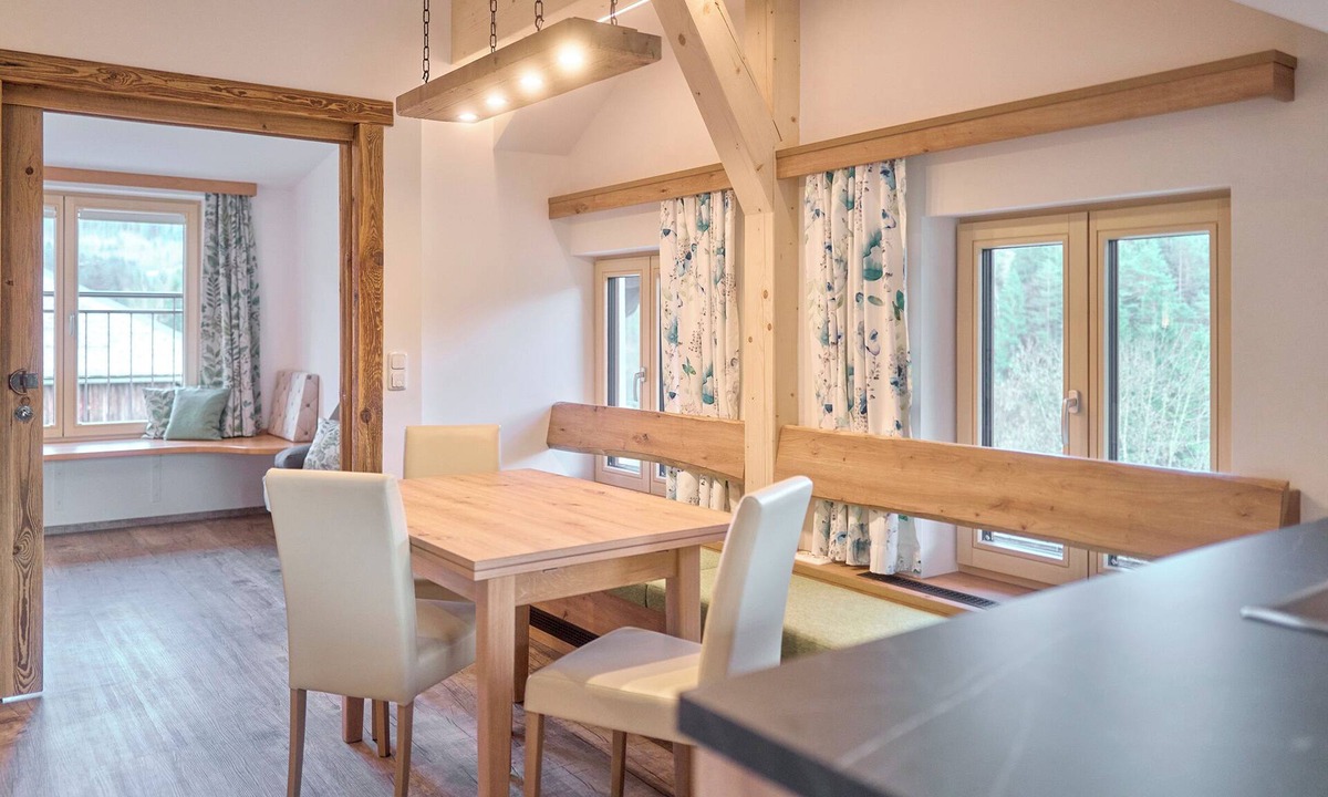 Lunz am See Apartment | Stable gazer apartment 2 - farm life from the sitting window