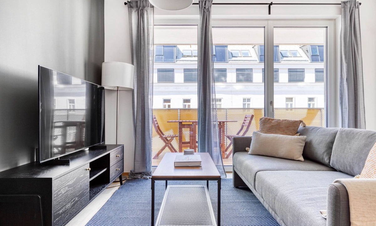 Brigittenau Apartment | Sunny Brigittenau 1BR w/Elevator & Storage, nr Augarten, by Blueground