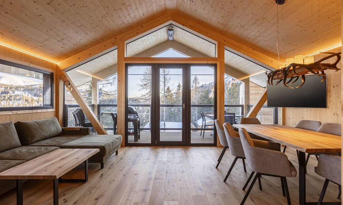 Turracher Hohe Ski Chalet | Superior Chalet # 7 with Sauna & Hot Tub