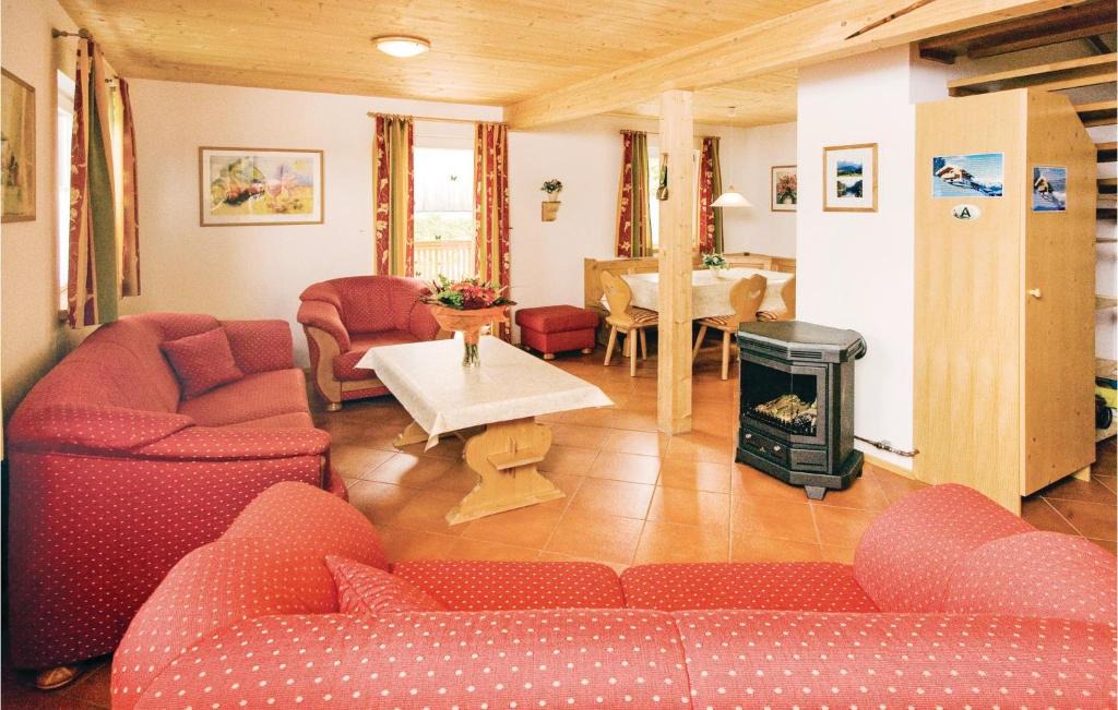 Annaberg im Lammertal House | Three-Bedroom Holiday Home in Annaberg im Lammertal