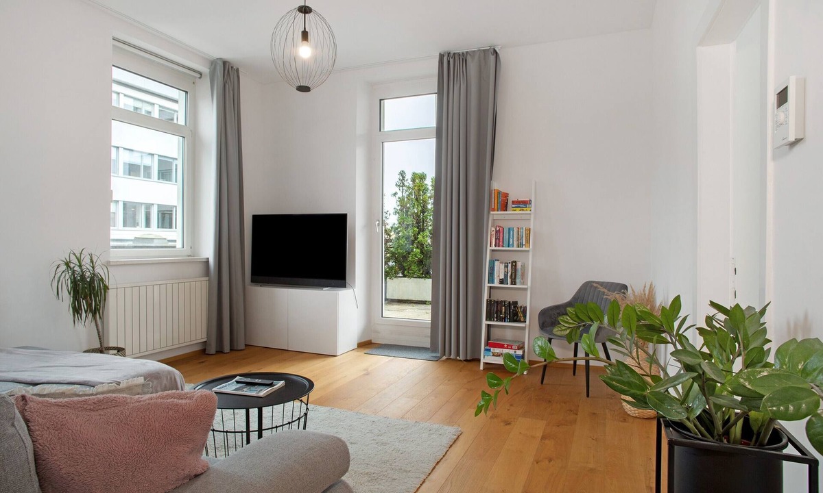 Bregenz Apartment | Timeless Home: Stylish Oasis Near the Lake