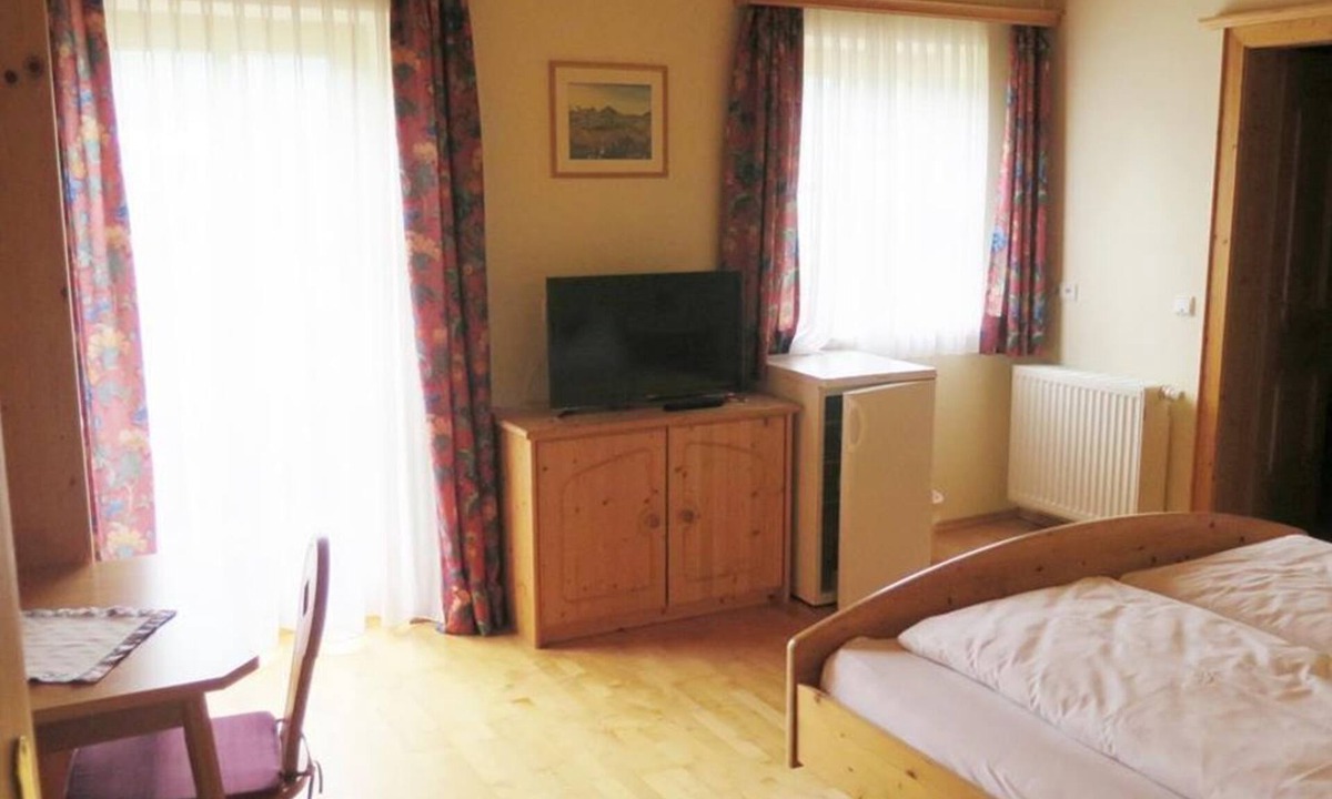Unternberg House | Trinkergut, farm - No.4, double room with shower, bath, WC