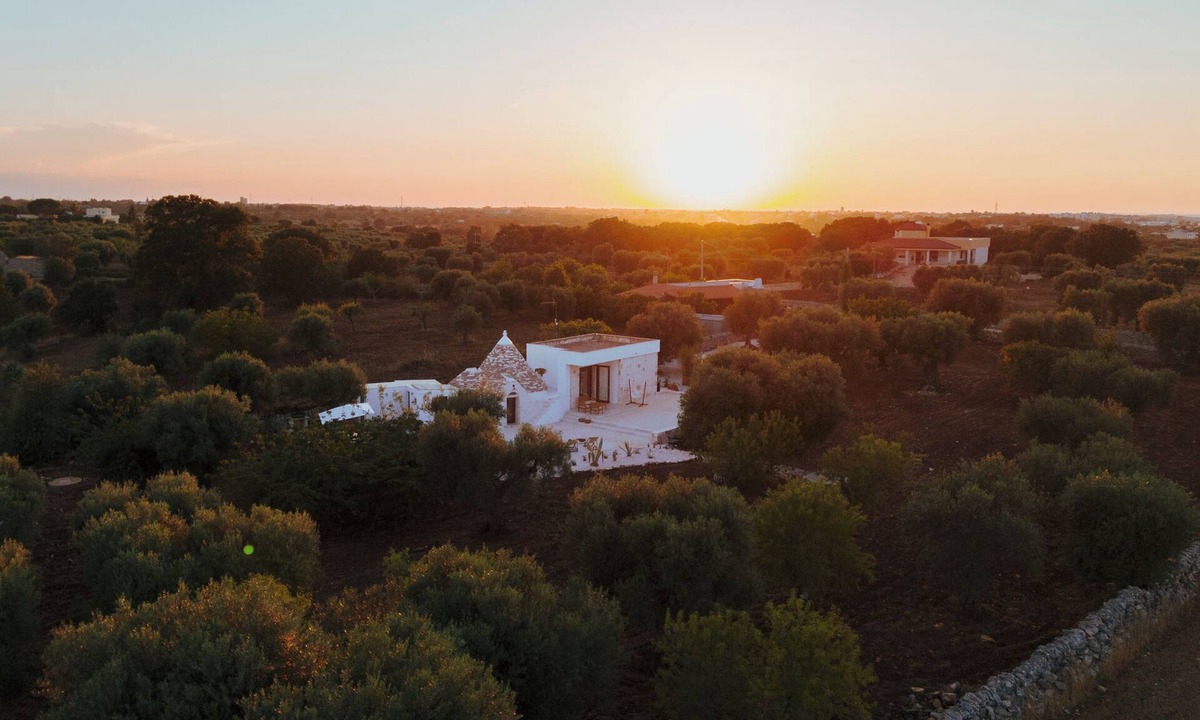 Castellana Grotte Villa | Trullo Otium, authentic retreat in the heart of the Apulian countryside.
