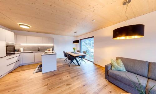 Dornbirn Apartment | Urban-Apartmenthaus zwischen Berg und See