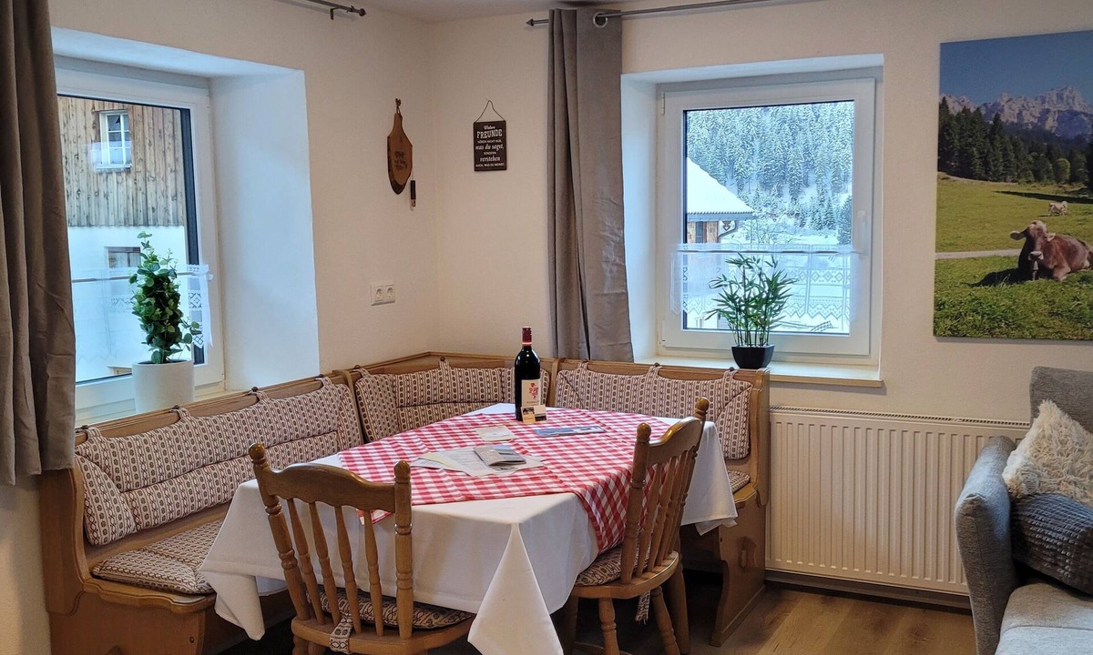 Nesselwaengle Apartment | Vacation apartment Gipfelblick for 4 - 9 people Holiday apartment in the mountains