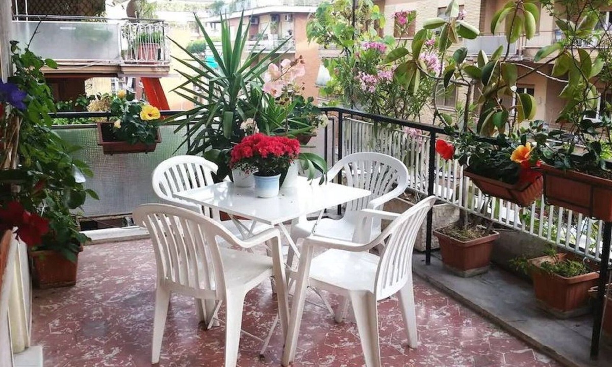 Trionfale Apartment | VATICAN DE CAROLIS TERRACE - FANTASTIC FLAT WITH TERRACE