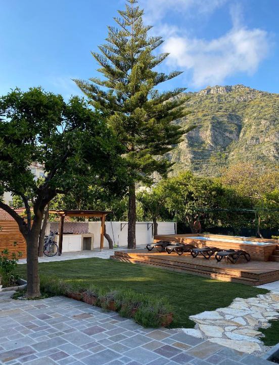 Meta Villa | Villa Spring