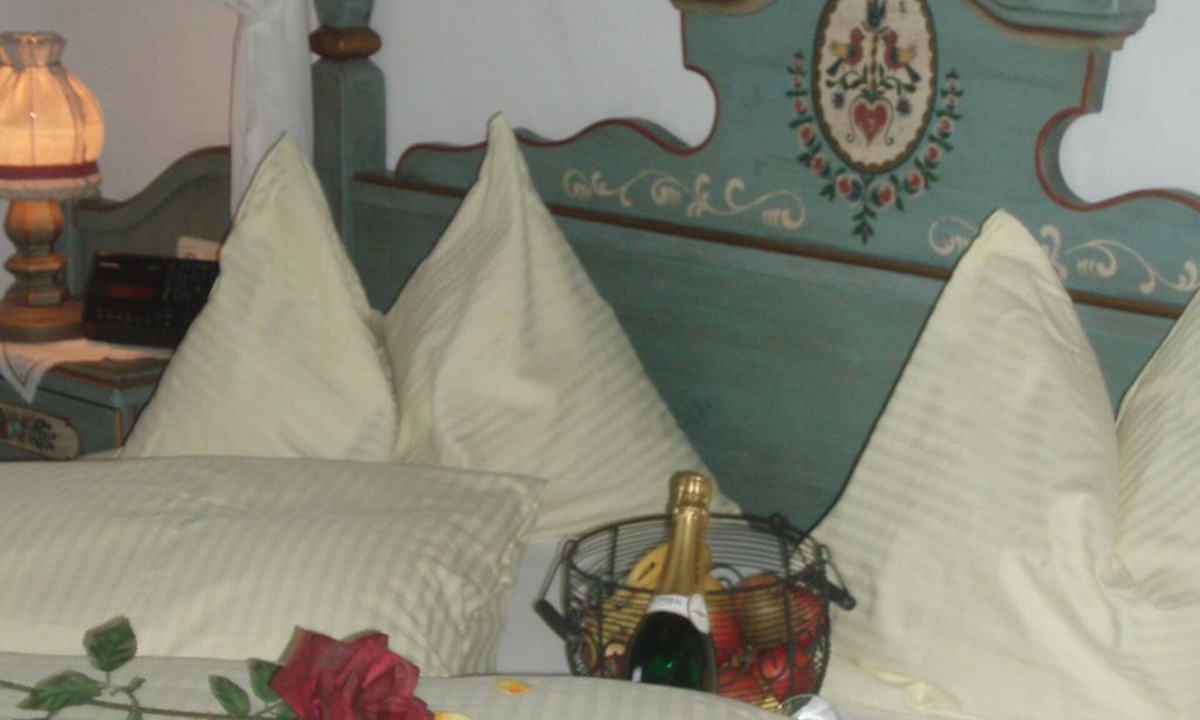 Huettschlag House | Wedding room "GLÜCKLICHSEIN" HP - Naturhotel Hüttenwirt