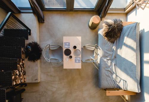Deutsch Schuetzen-Eisenberg House | Weinloft II by WEINLOFTS