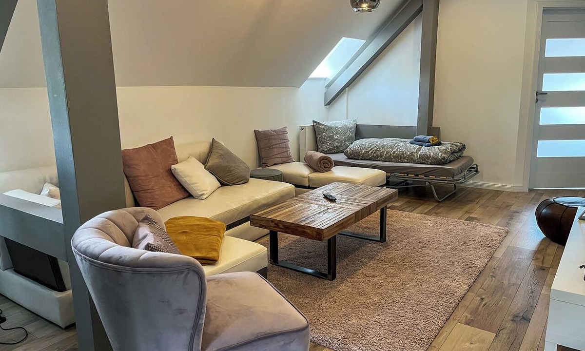 Radeberger Vorstadt Apartment | Wohnperle Adele *Neustadt*Villa