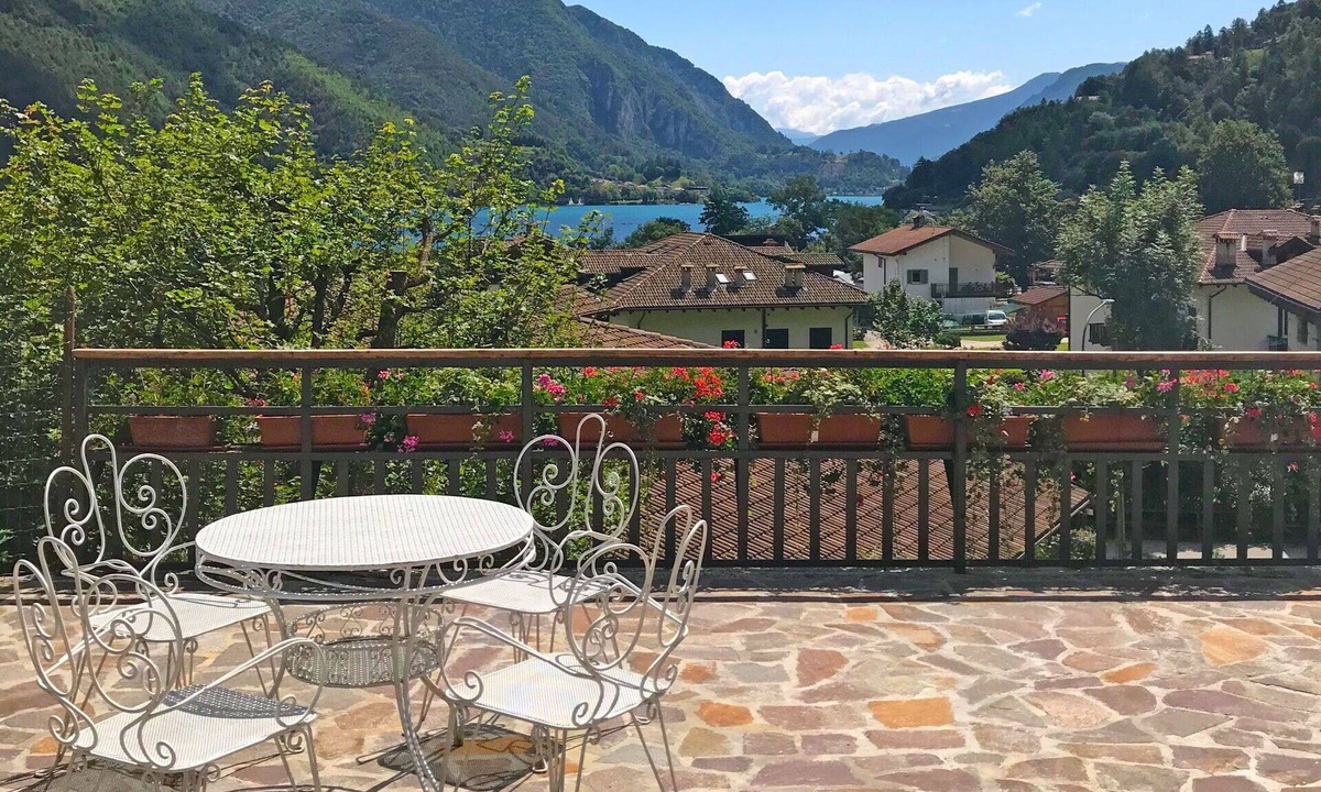 Pieve di Ledro House | Wonderful private villa for 11 guests with WIFI, TV, terrace and pets allowed