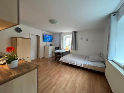 Steyr Apartment | Yellow House Apartments - Top 5